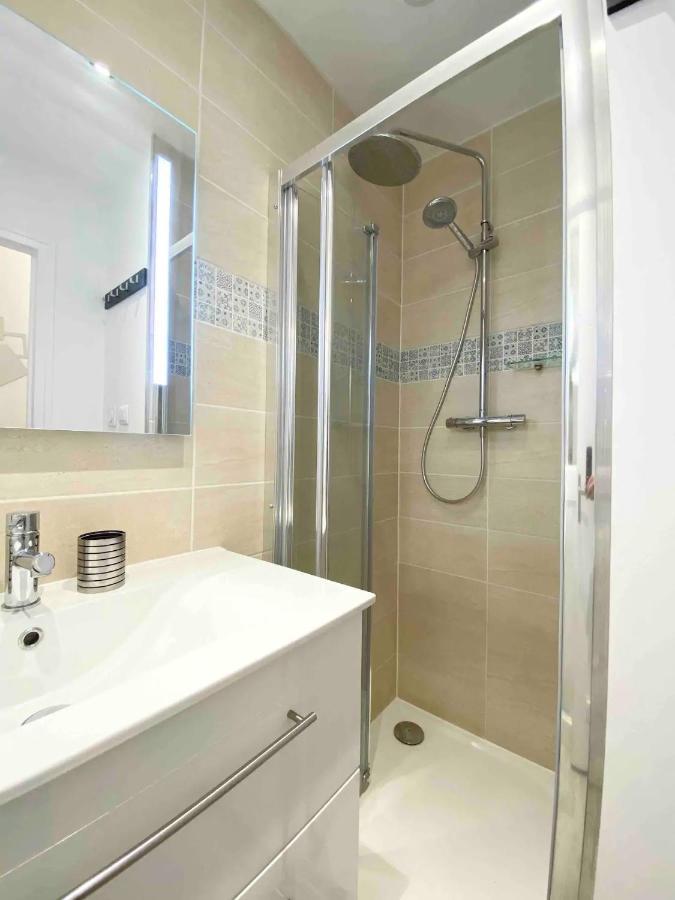 Le Deco - Confort - Wifi - Luminosite - Entre Gare Et Centre Quimper Luaran gambar